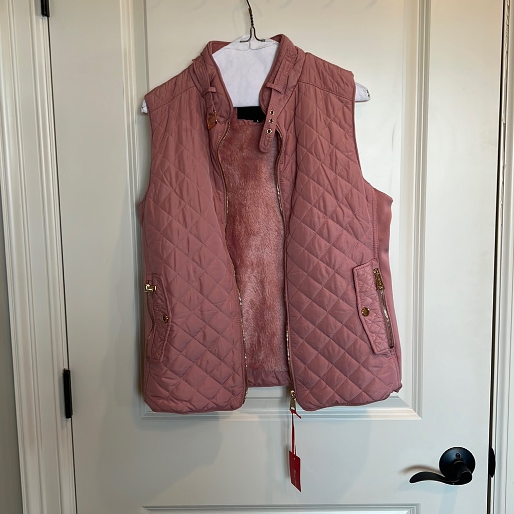 Brand new Beta House size large pink quilted vest